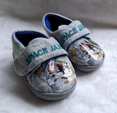 Space Jam Slippers, Boys, Size 4 Childrens